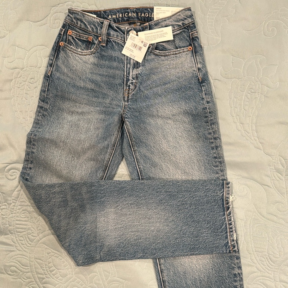 American Eagle women’s jeans